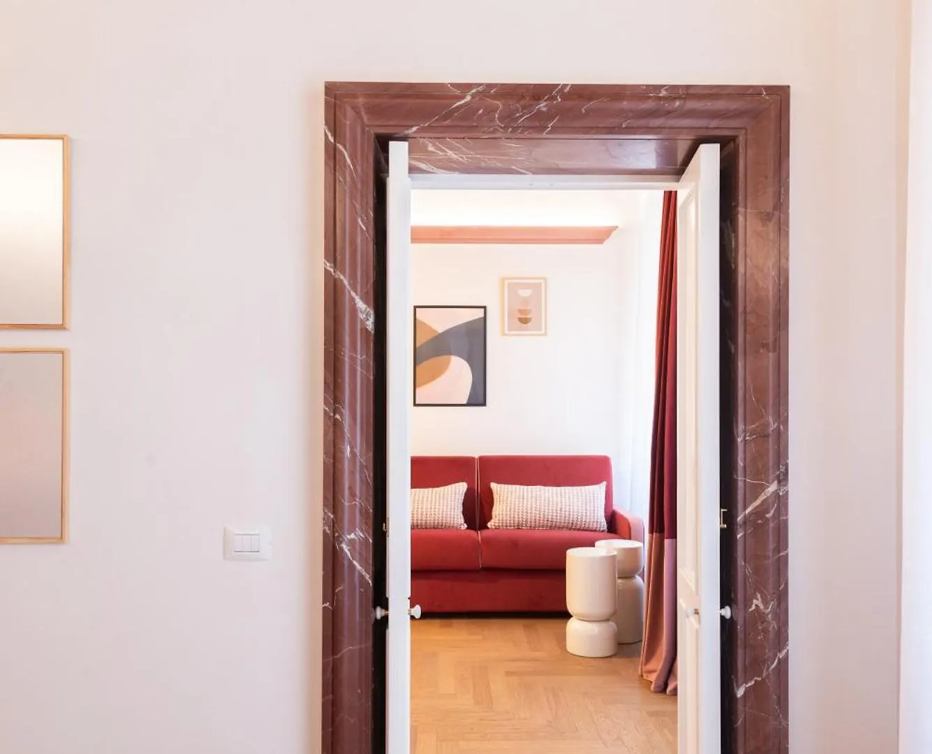 My Trevi Suite & Apartment Rome 0*,