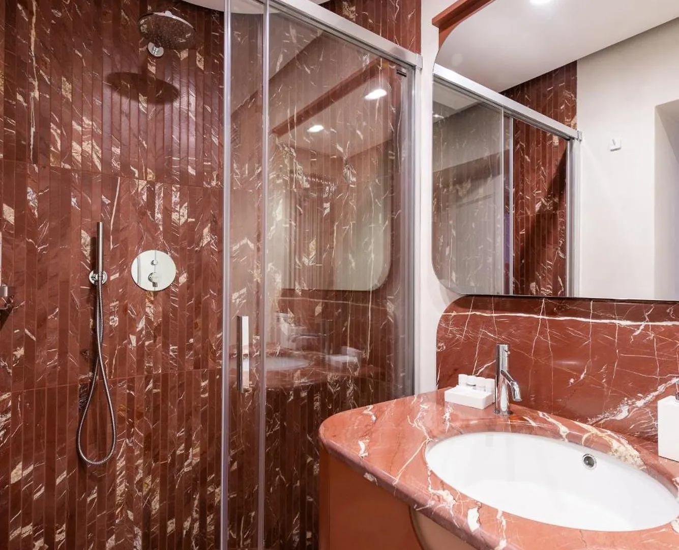 My Trevi Suite & Apartment Rome 0*,  Italy
